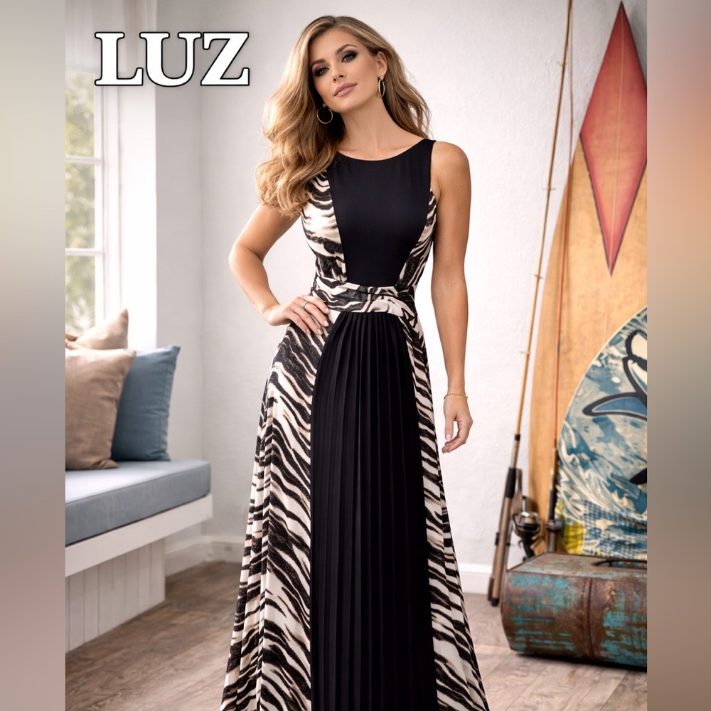 Luz, Luxury Clothier, Made in Mexico, Absolute Gorgeous, High Side Slits, Unique